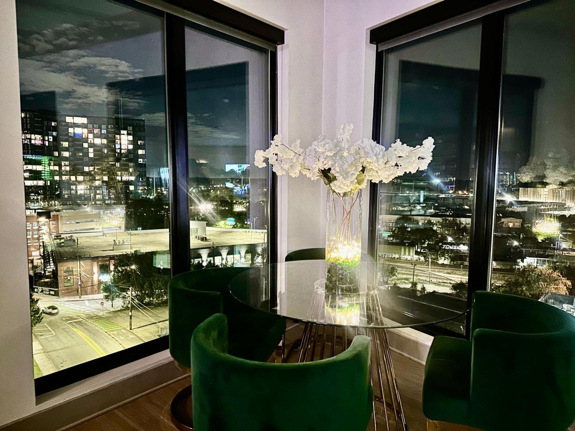 Modern Luxury At The Interlock Apartment Atlanta Bagian luar foto