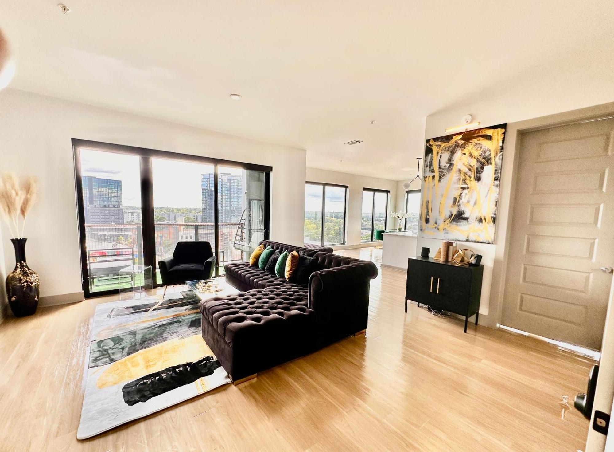 Modern Luxury At The Interlock Apartment Atlanta Bagian luar foto